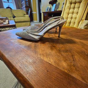 Kelly & Katie Baven Slingback Pump